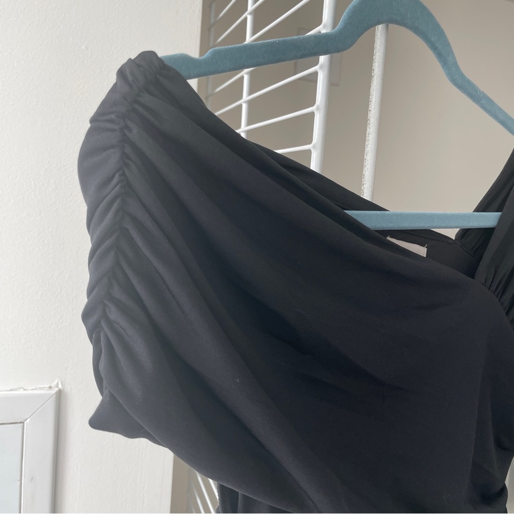 H&M Asymmetrical off-the-shoulder bodysuit - Picture 7 of 16
